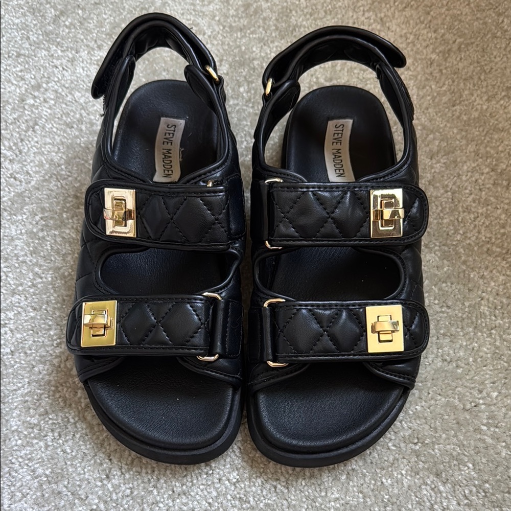 Steve Madden quilted dad sandals 8